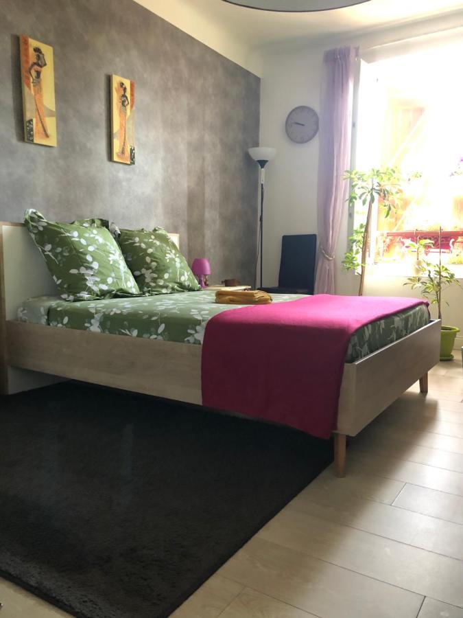 Apartamento Belle Chambre Au Coeur De Bayona Exterior foto